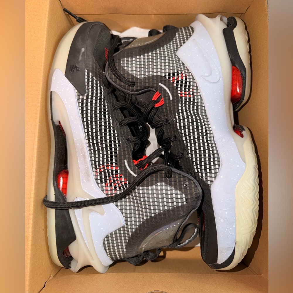 Nike Air Zoom GT Jump